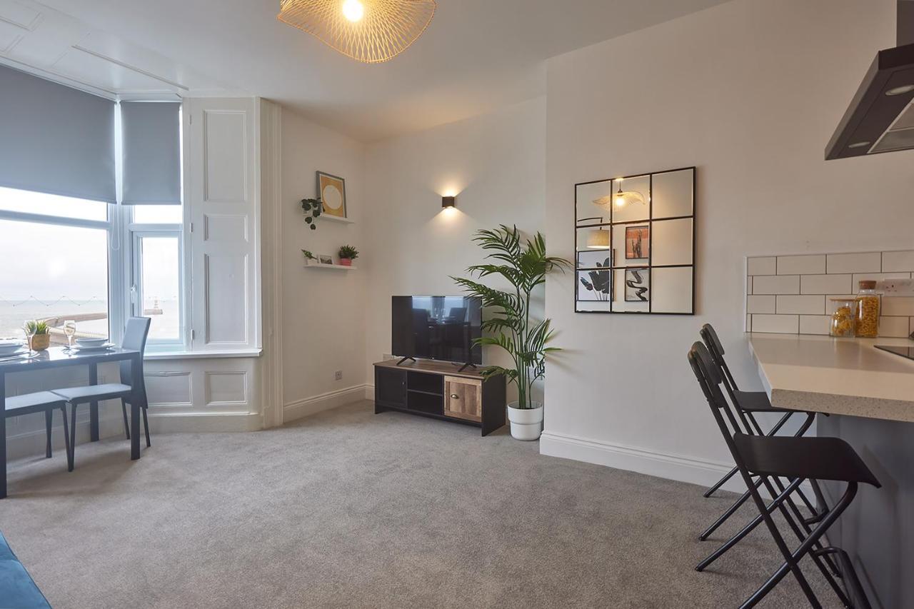 5 Roker Terrace - Seaview Apartments Съндърланд Екстериор снимка