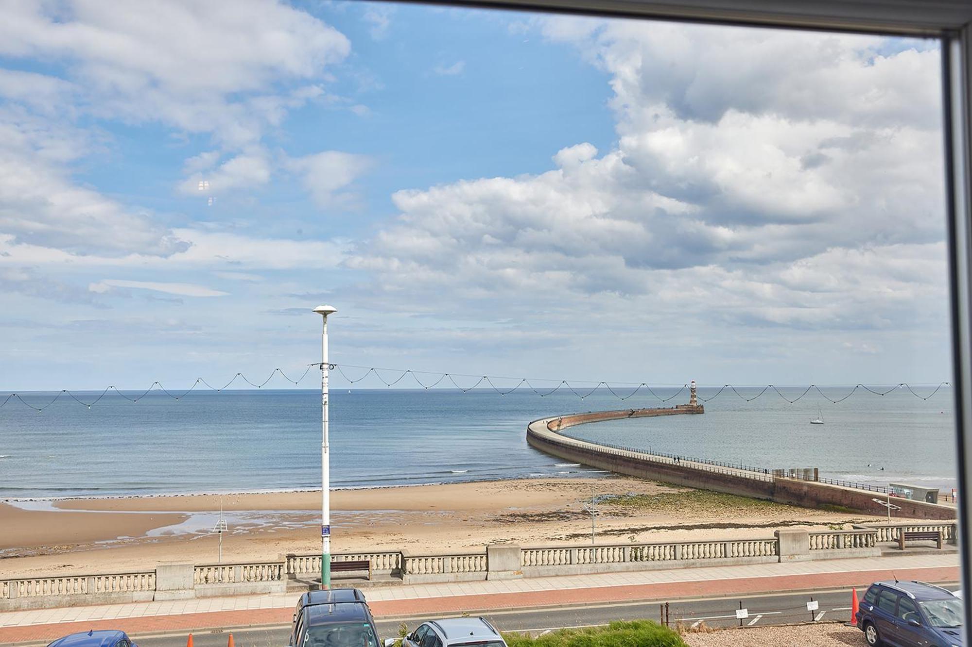 5 Roker Terrace - Seaview Apartments Съндърланд Екстериор снимка